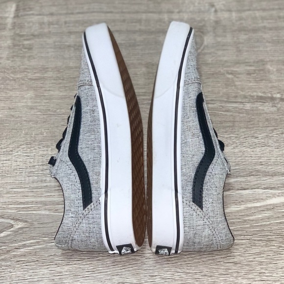 Vans classic black & gray Gs - Picture 7 of 8